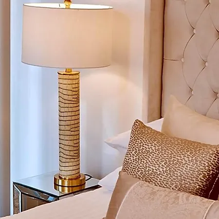 King Deluxe Large Balcony& Free Parking!